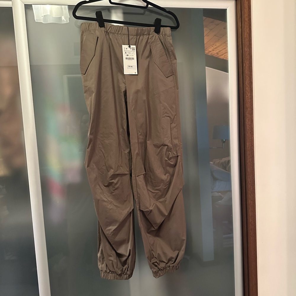 NWT ZARA Parachute Utility Jogger Pants in Dark Khaki Size Small fits XS! - Picture 11 of 11